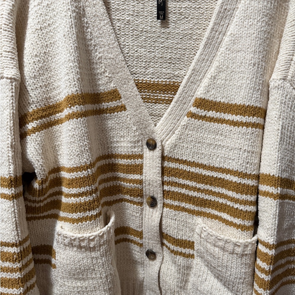 Ladies Size M Striped Cream and Tan‎ Women's Sweater NEW - Picture 10 of 14